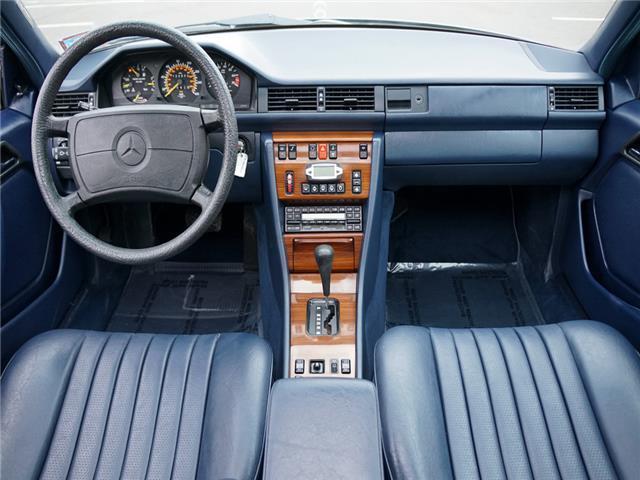 1987 Mercedes-Benz 300-Series 300E - photo 3