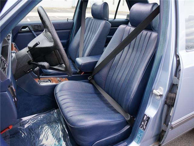 1987 Mercedes-Benz 300-Series 300E - photo 7