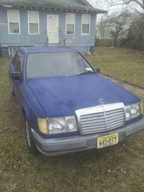 1987 Mercedes-Benz 300-Series 4 Door - photo 2