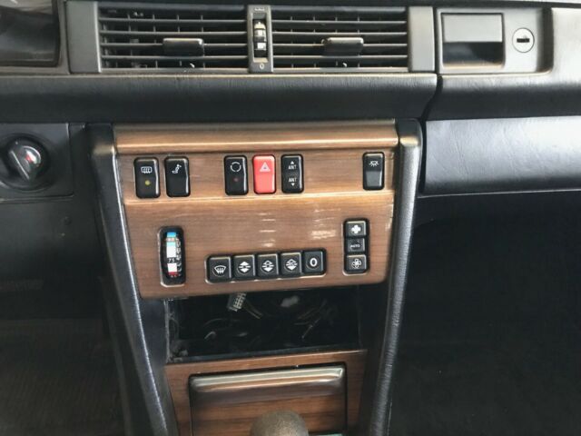 1987 Mercedes-Benz 300-Series 300D Turbo Diesel 6-cylinder NO RESERVE AUCTION - photo 12