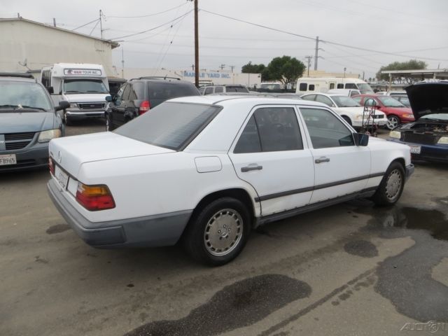 1987 Mercedes-Benz 300-Series 4 Dr - photo 7