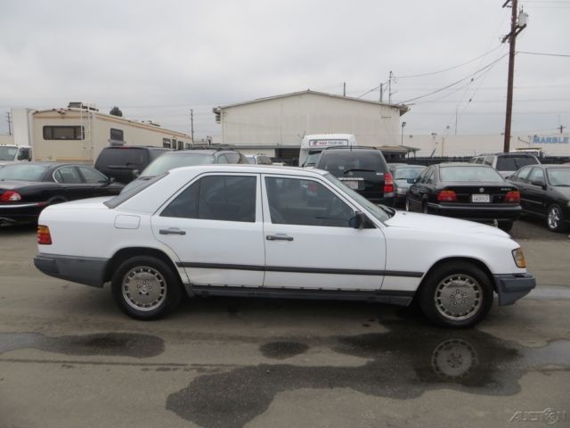 1987 Mercedes-Benz 300-Series 4 Dr - photo 8