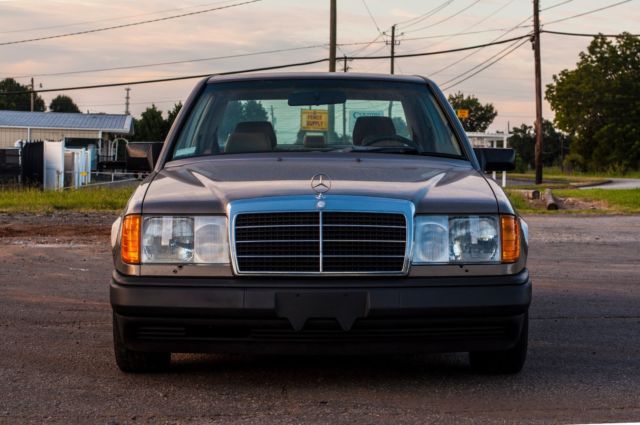 1987 Mercedes-Benz 300-Series - photo 2
