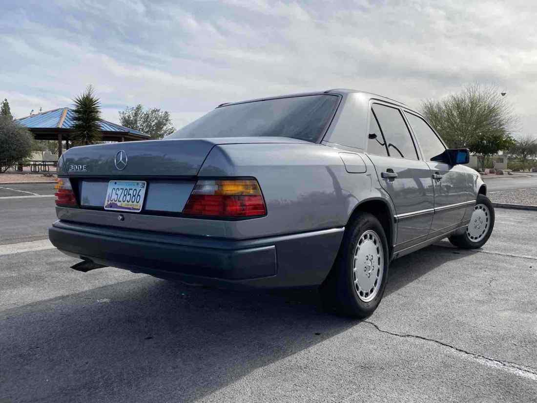 1987 Mercedes-Benz 300E E - photo 8