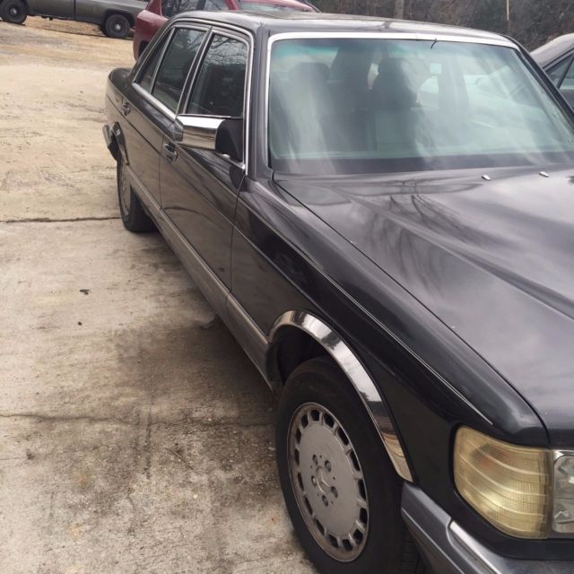 1987 Mercedes-Benz 300-Series Base Sedan 4-Door - photo 4
