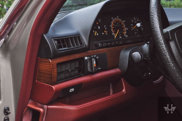1987 Mercedes-Benz 300-Series - photo 11