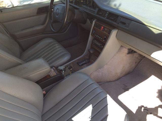 1987 Mercedes-Benz 300-Series 300td Turbo - photo 10