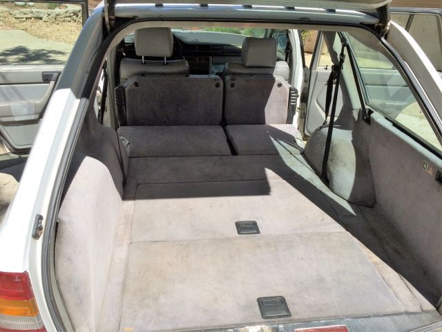 1987 Mercedes-Benz 300-Series 300td Turbo - photo 11