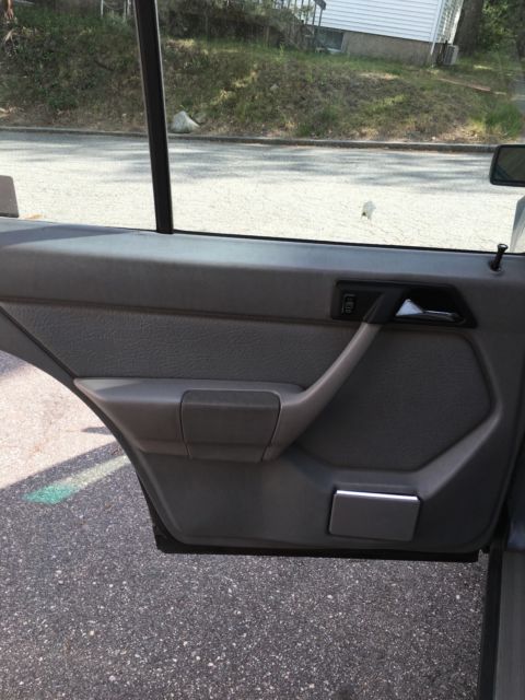 1987 Mercedes-Benz 300-Series - photo 11