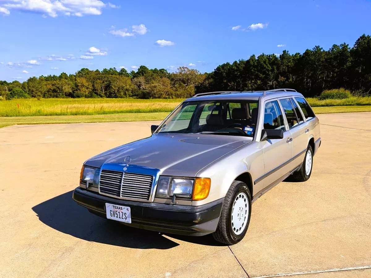 1987 Mercedes-Benz 300TD Turbodiesel Station Wagon Estate W124 S124 1 of 1500 1987 Mercedes-Benz 300-Series
