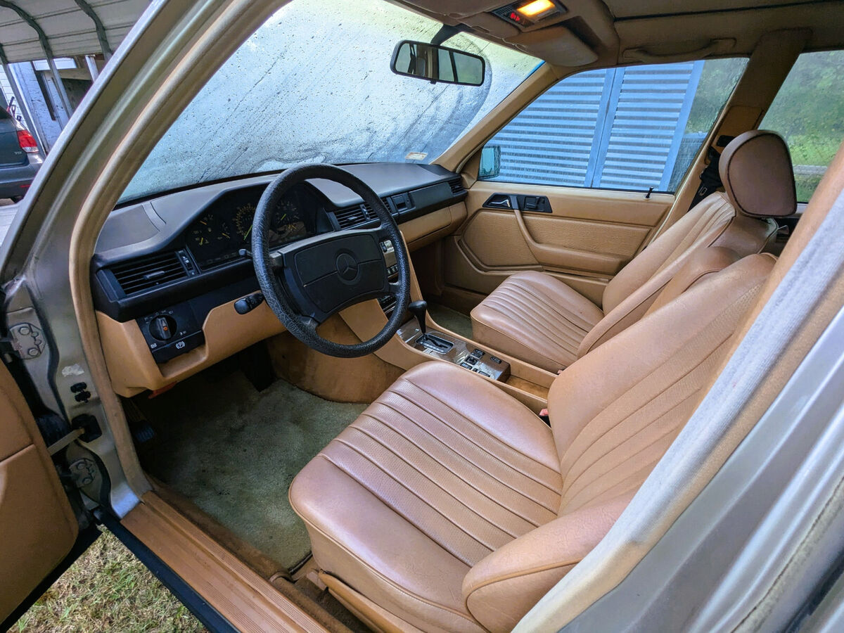 1987 Mercedes-Benz 300-Series - photo 10