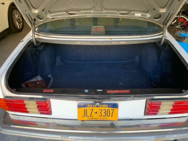 1987 Mercedes-Benz 400-Series - photo 3