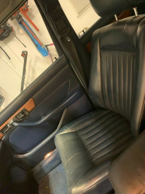 1987 Mercedes-Benz 400-Series - photo 7