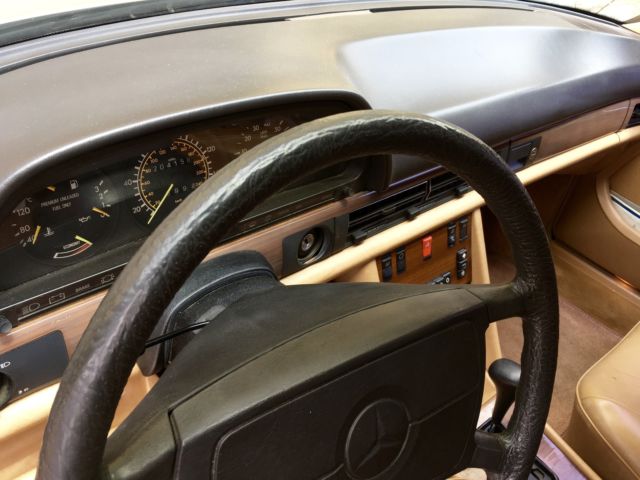 1987 Mercedes-Benz 400-Series Base Sedan 4-Door - photo 12