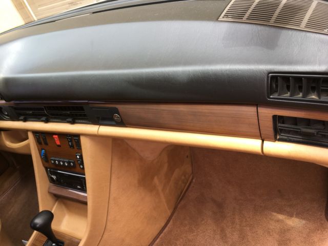1987 Mercedes-Benz 400-Series Base Sedan 4-Door - photo 13