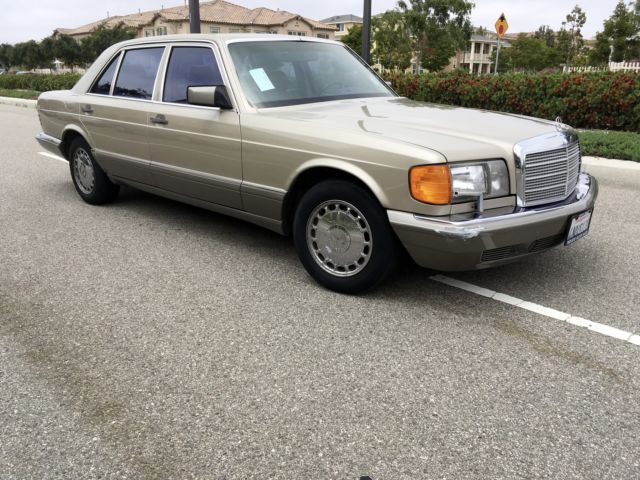 1987 Mercedes-Benz 400-Series Base Sedan 4-Door - photo 3