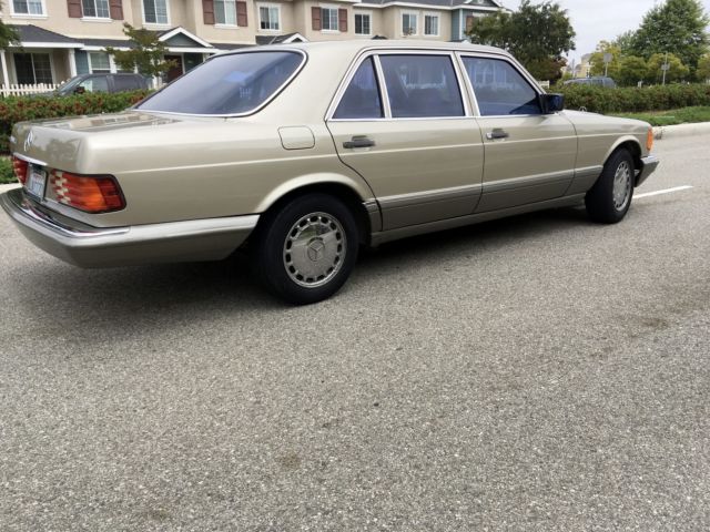 1987 Mercedes-Benz 400-Series Base Sedan 4-Door - photo 5