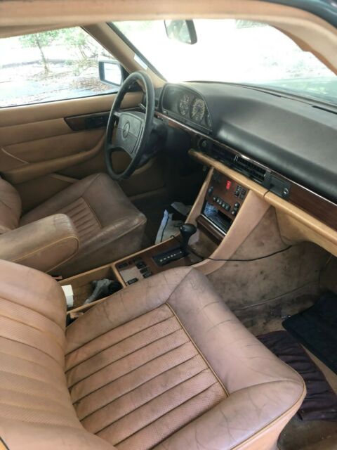 1987 Mercedes-Benz 400-Series - photo 2
