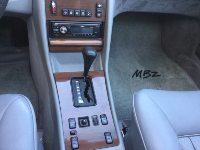1987 Mercedes-Benz 400-Series Midnight Blue - photo 13