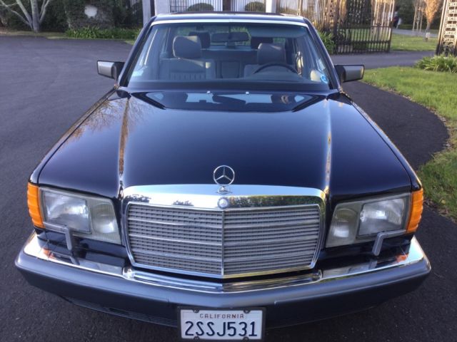 1987 Mercedes-Benz 400-Series Midnight Blue - photo 2