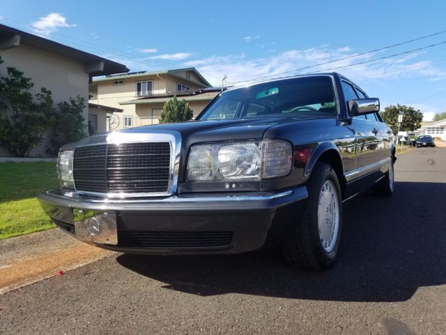 1987 Mercedes-Benz 400-Series