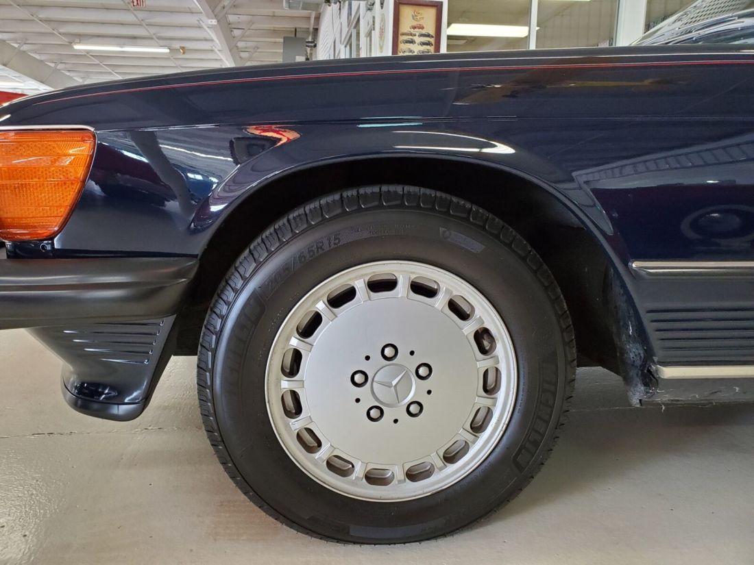 1987 Mercedes-Benz 500-Series 560 SL - photo 10