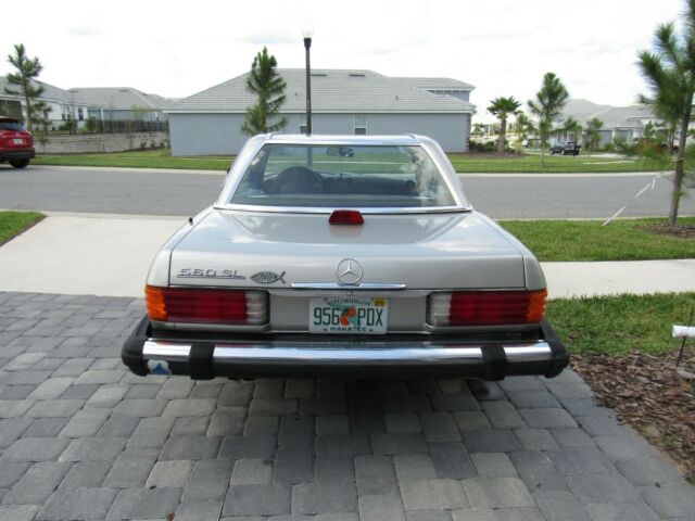 1987 Mercedes-Benz 500-Series 560 SL - photo 3