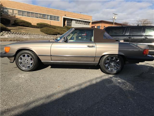1987 Mercedes-Benz 500-Series 560SL - photo 4
