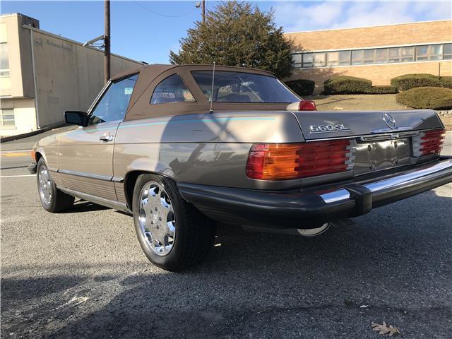 1987 Mercedes-Benz 500-Series 560SL - photo 6