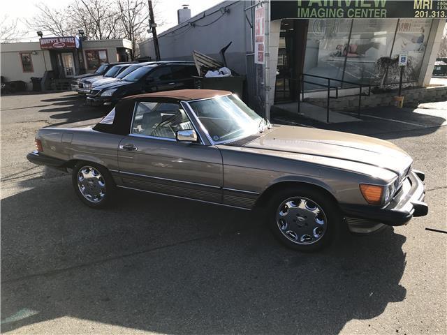 1987 Mercedes-Benz 500-Series 560SL - photo 9