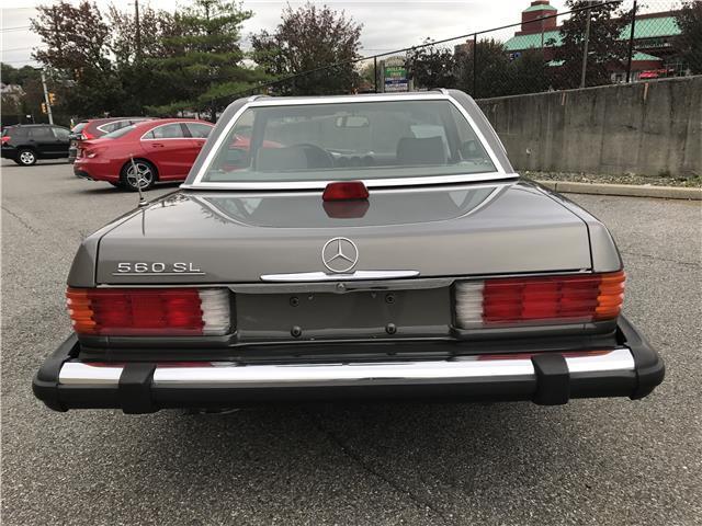 1987 Mercedes-Benz 500-Series 560SL - photo 6