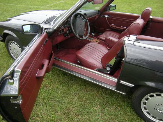 1987 Mercedes-Benz 500-Series burgundy - photo 4