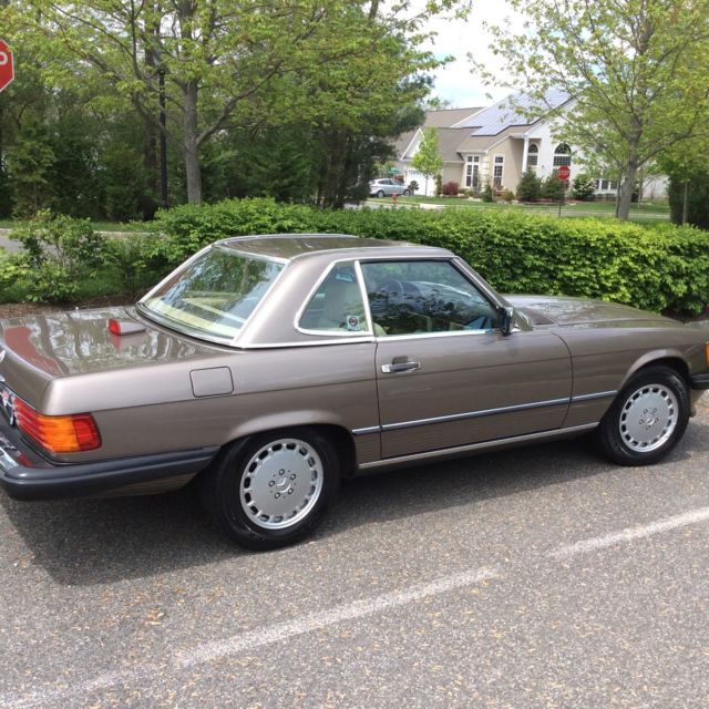 1987 Mercedes-Benz SL-Class Base Convertible 2-Door