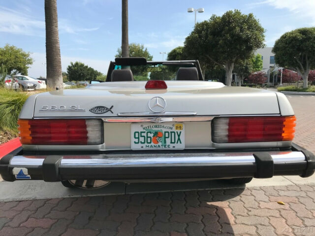1987 Mercedes-Benz SL-Class 1987 MERCEDES BENZ 560SL. SMOKE SILVER / BRAZIL - photo 11