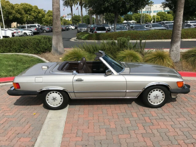 1987 Mercedes-Benz SL-Class 1987 MERCEDES BENZ 560SL. SMOKE SILVER / BRAZIL - photo 5
