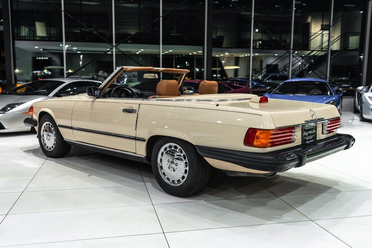 1987 Mercedes-Benz SL-Class Convertible Stunning Color Combo! Collector-Qualit - photo 2