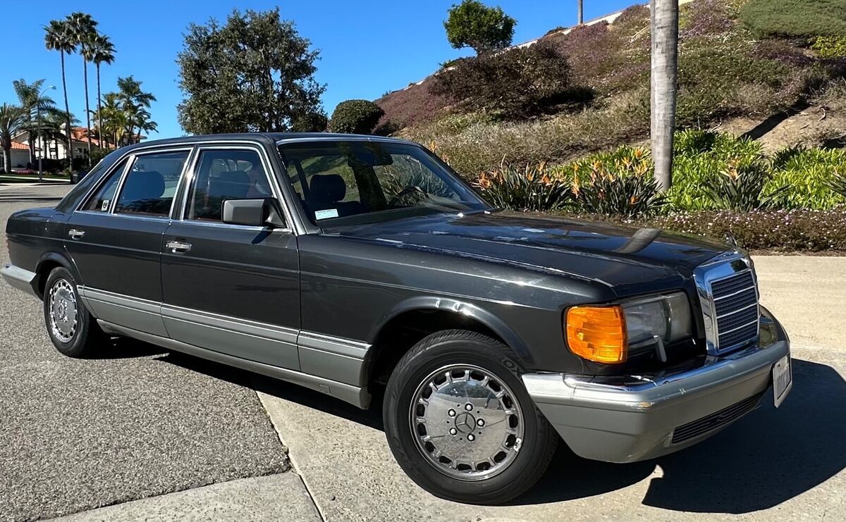 1987 Mercedes-Benz 560SEL - photo 2