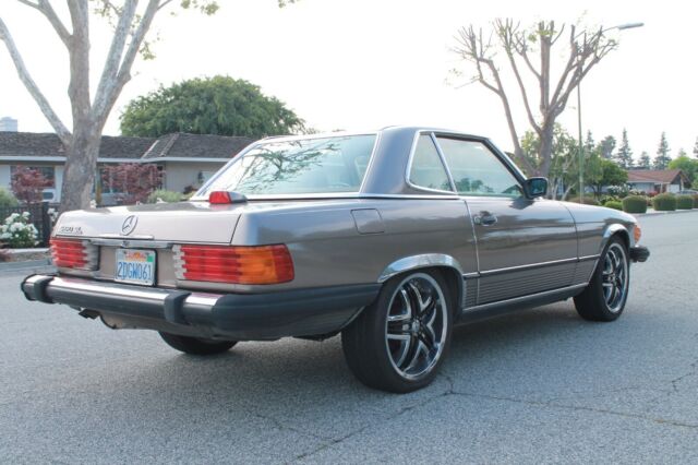 1987 Mercedes-Benz SL-Class 560 SL - photo 5