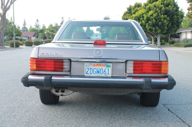 1987 Mercedes-Benz SL-Class 560 SL - photo 6
