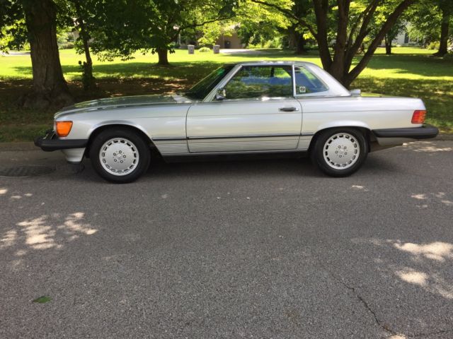 1987 Mercedes-Benz 500-Series Base Convertible 2-Door - photo 3