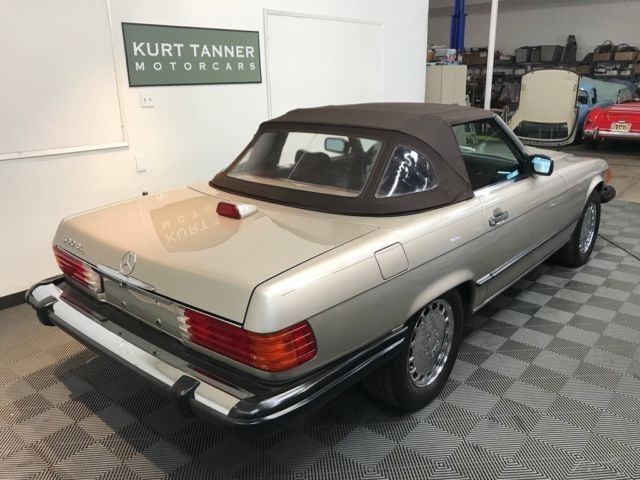 1987 Mercedes-Benz 500-Series CHROME WHEELS. AUTOMATIC, A/C, AIRBAGS, ABS. - photo 4
