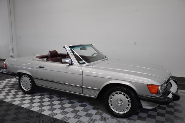 1987 Mercedes-Benz SL-Class 560SL - photo 2