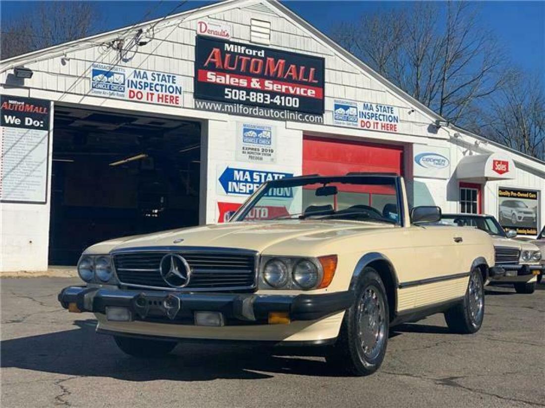 1987 Mercedes-Benz 560SL * Low Miles * 1987 Mercedes-Benz 500-Series 560SL