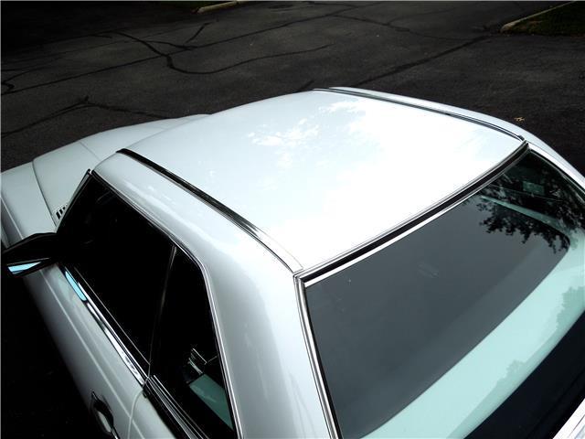 1987 Mercedes-Benz 500-Series well cared for - running and driving great - photo 10
