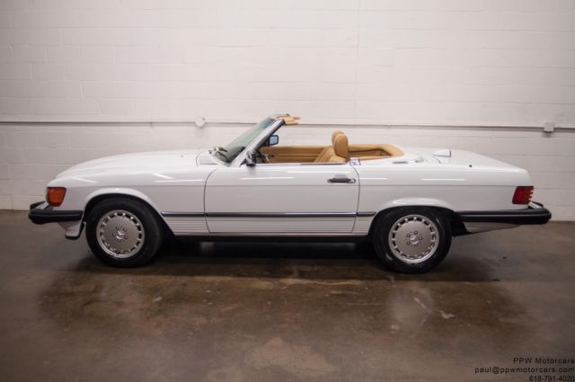 1987 Mercedes-Benz SL-Class 560SL