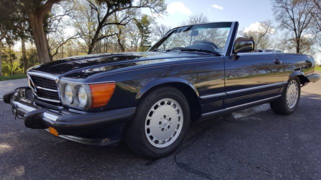 1987 Mercedes-Benz SL-Class 560SL, ONLY 68,734 ACTUAL MILES! HardTop 1987 Mercedes-Benz 500-Series 2dr Roadster
