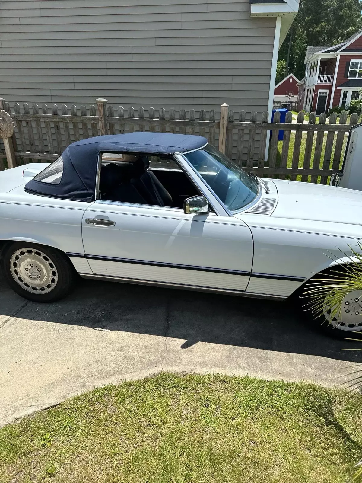 1987 Mercedes-Benz SL-Class White SL 1987 Mercedes-Benz SL-Class SL
