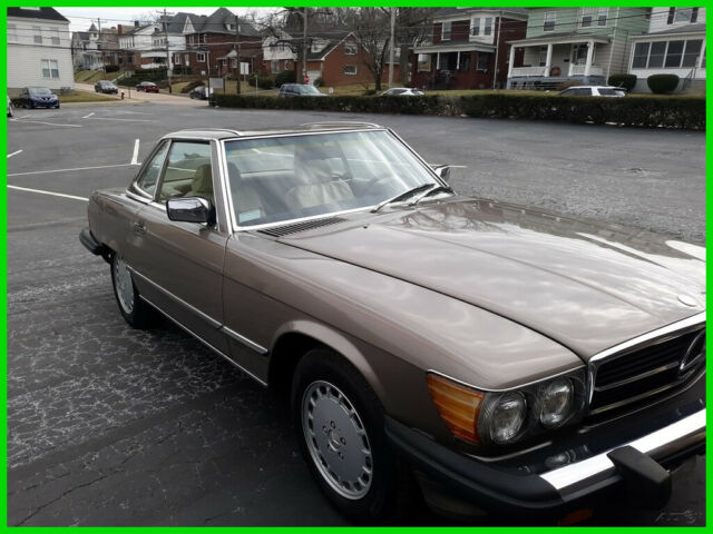 1987 Mercedes Benz SL560 2 Dr Convertible V8 16V Automatic 83,000 Mi 2 Roofs 1987 Mercedes-Benz 500-Series 2 Dr Convertible