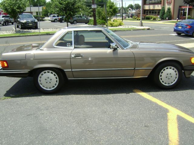 1987 Mercedes-Benz SL-Class Base Convertible 2-Door - photo 7