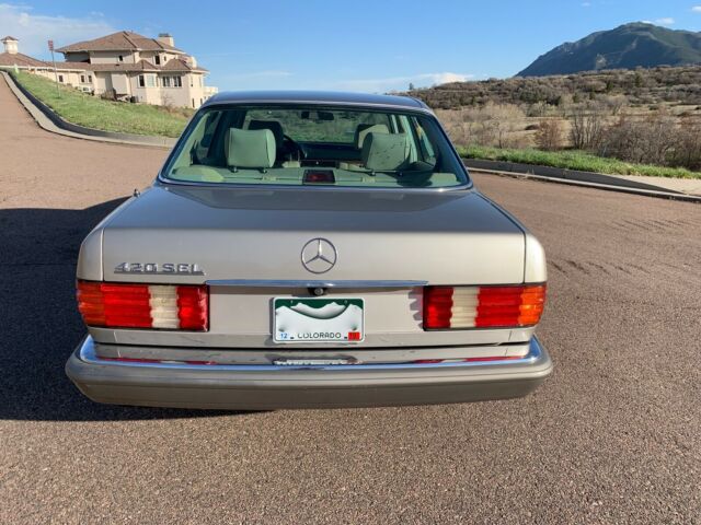 1987 Mercedes-Benz 400-Series - photo 10